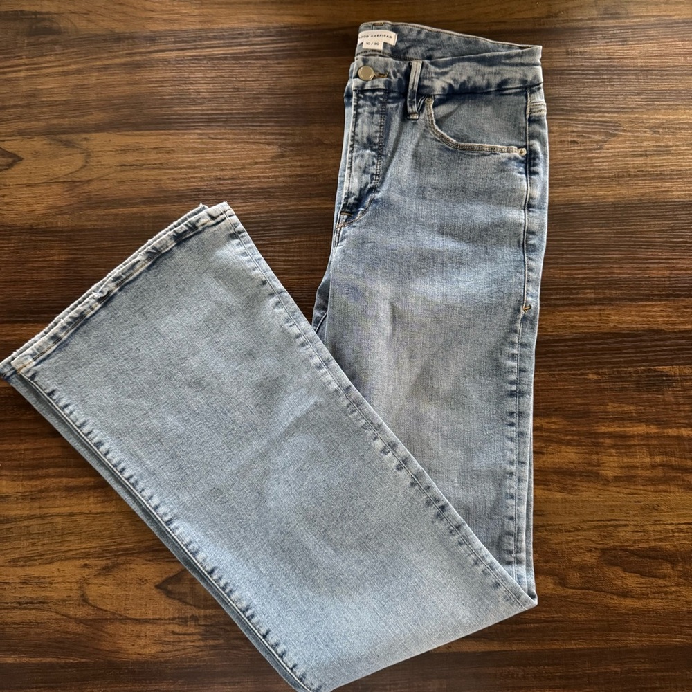 Good American Jeans - Classic Straight Leg
